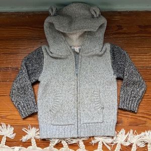 Cat & Jack gray Sherpa lined hooded sweater